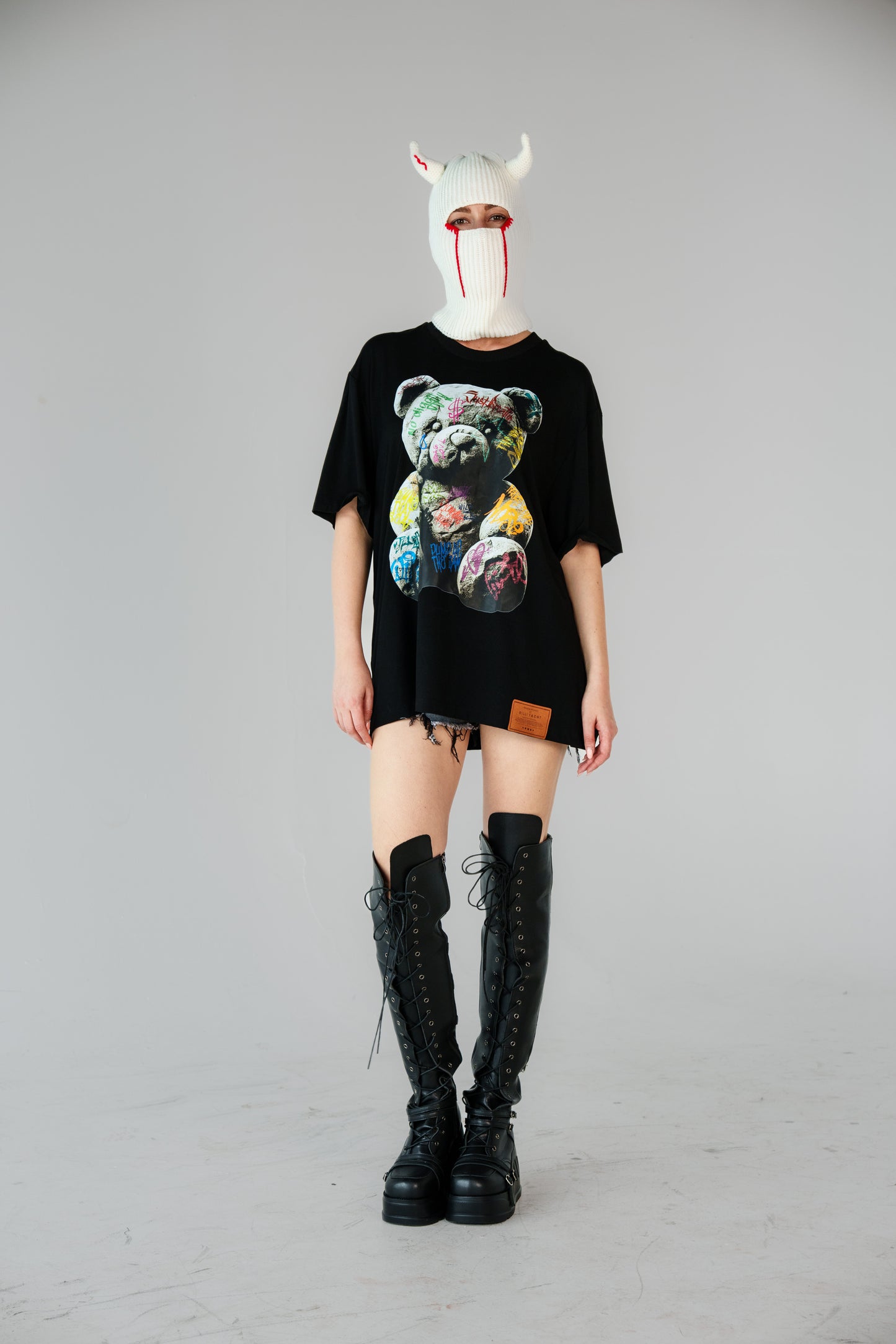 BEAR HUG (DROP SHOULDER)